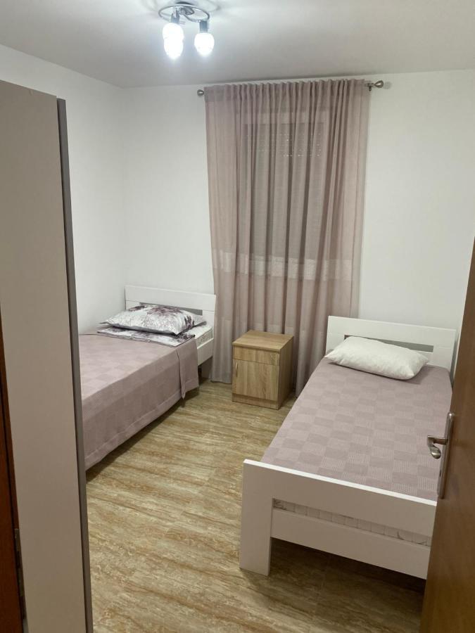 Apartman 02 Bar Buitenkant foto